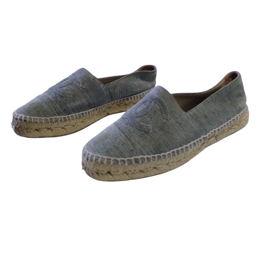 Chanel Grey Suede Espadrille Flats Signature Interlocking CC Logo Women's 7